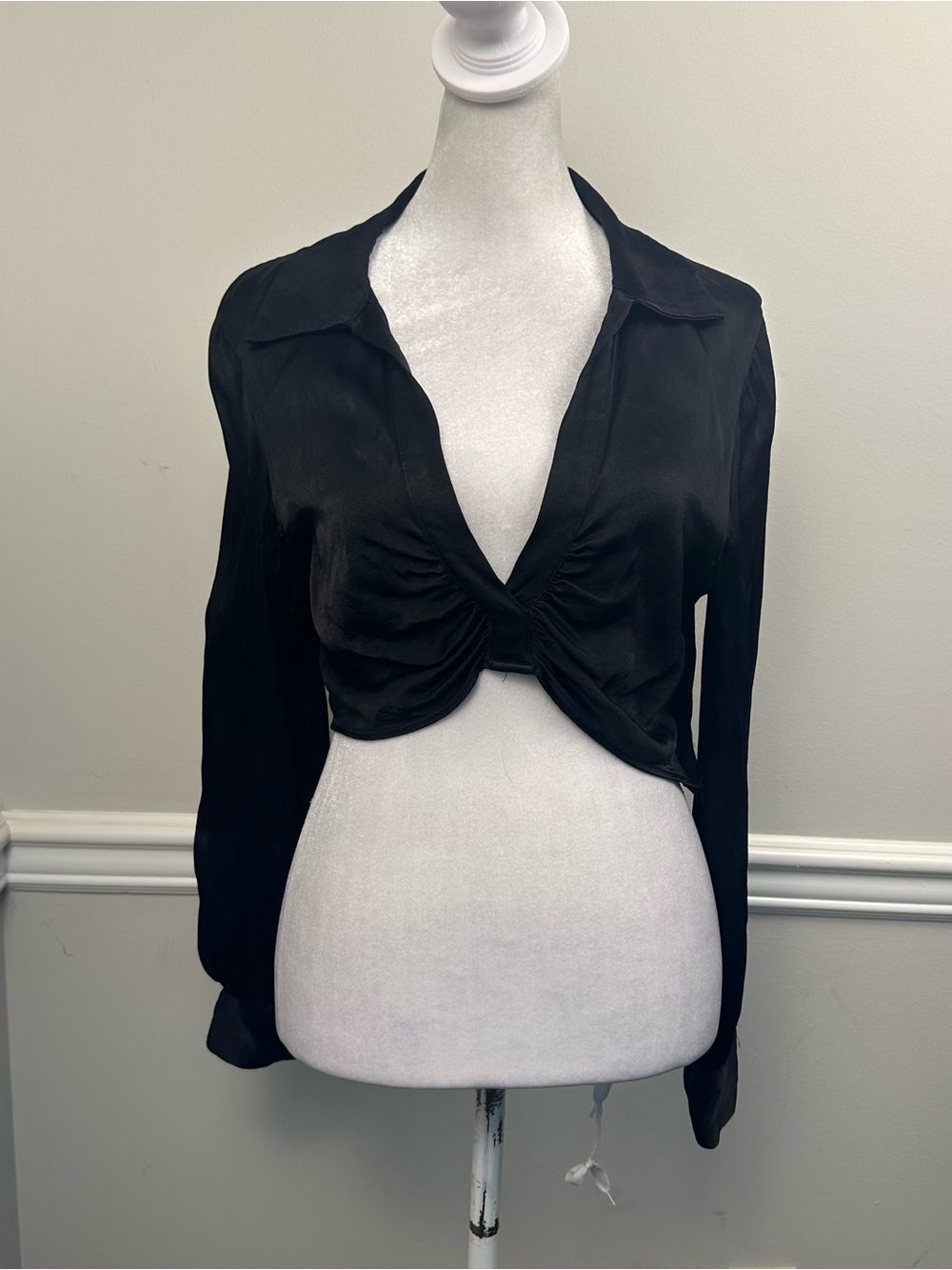 Zara Black Long-Sleeve Twist Front Crop Blouse S